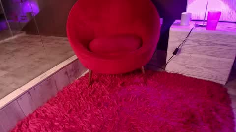 Zhavia  online show from 01-30-25, 10:19