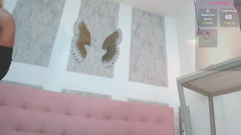 ZHAMIRA  ANDRES online show from 05-05-26, 09:01