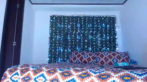 Snapshot of zhanaya_jhaen chatting on 10-17-25, 09:06 zhannaya online show from 10-17-25, 09:06