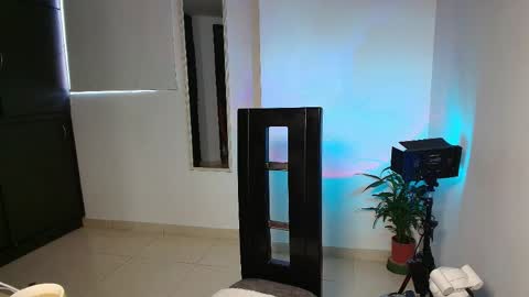 Zhara online show from 05-20-26, 12:44