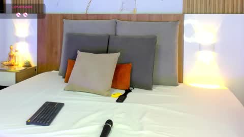 Zhara online show from 01-16-26, 01:59