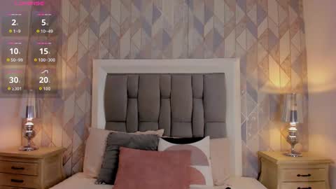 zharia_lux25 online show from 06-15-26, 11:45