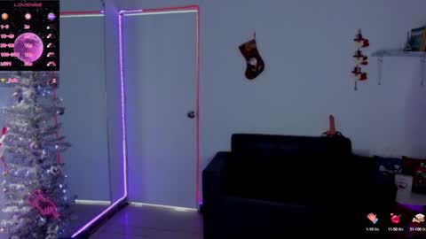 Snapshot of zhoestrong chatting on 12-25-24, 05:05 zhoestrong online show from 12-25-24, 05:05