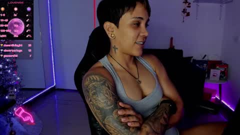 Snapshot of zhoestrong chatting on 01-04-25, 02:25 zhoestrong online show from 01-04-25, 02:25