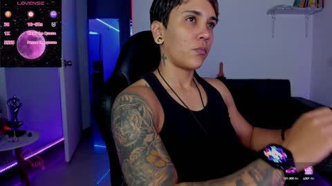 Snapshot of zhoestrong chatting on 01-19-25, 04:22 zhoestrong online show from 01-19-25, 04:22