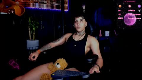 Snapshot of zhoestrong chatting on 03-02-25, 08:29 zhoestrong online show from 03-02-25, 08:29