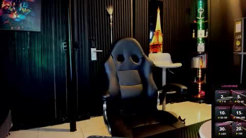 Snapshot of zhoestrong chatting on 09-25-25, 08:23 zhoestrong online show from 09-25-25, 08:23