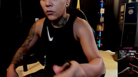 Snapshot of zhoestrong chatting on 10-12-25, 07:57 zhoestrong online show from 10-12-25, 07:57