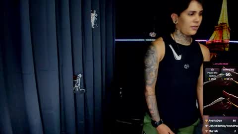 Snapshot of zhoestrong chatting on 11-01-25, 10:06 zhoestrong online show from 11-01-25, 10:06