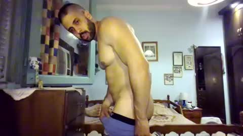 Snapshot of ziadzizi6677 chatting on 07-10-26, 01:47 ziadzizi6677 online show from 07-10-26, 01:47