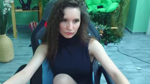 zianichols online show from 02-24-25, 11:41