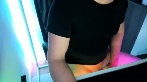 Snapshot of ziemlichflutschig chatting on 03-18-26, 05:27 ziemlichflutschig online show from 03-18-26, 05:27