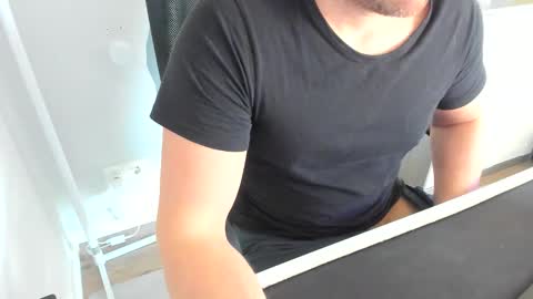 Snapshot of ziemlichflutschig chatting on 03-20-26, 06:51 ziemlichflutschig online show from 03-20-26, 06:51