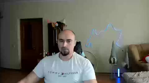 Snapshot of ziesh chatting on 03-12-26, 08:20 Ziesh online show from 03-12-26, 08:20