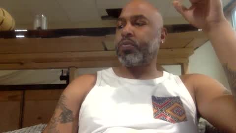 Snapshot of zionlion22 chatting on 12-29-24, 03:03 zionlion22 online show from 12-29-24, 03:03