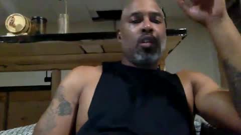 Snapshot of zionlion22 chatting on 10-09-25, 01:36 zionlion22 online show from 10-09-25, 01:36