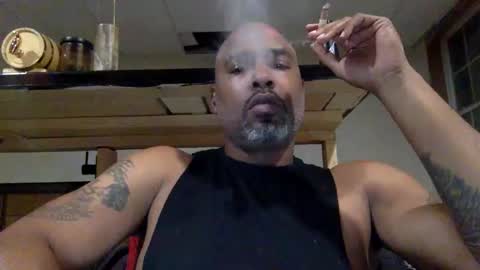 Snapshot of zionlion22 chatting on 10-21-25, 01:39 zionlion22 online show from 10-21-25, 01:39