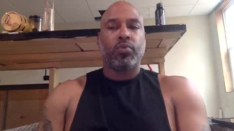 Snapshot of zionlion22 chatting on 11-02-25, 06:21 zionlion22 online show from 11-02-25, 06:21