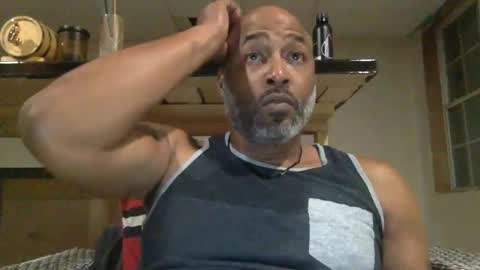 Snapshot of zionlion22 chatting on 11-04-25, 01:27 zionlion22 online show from 11-04-25, 01:27