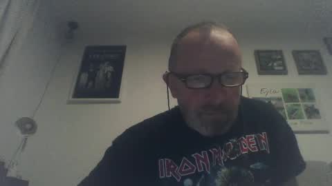 Zippi online show from 05-17-26, 03:37