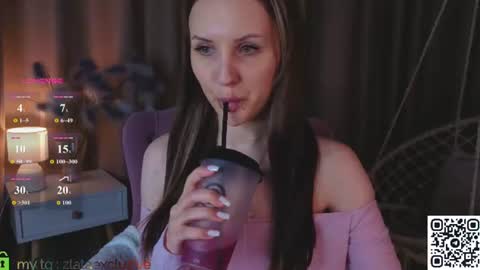 Zlata  Mon Tue Thu Fri Sun Sa GMT 3 0000pm - 0600pm  online show from 06-18-26, 09:14