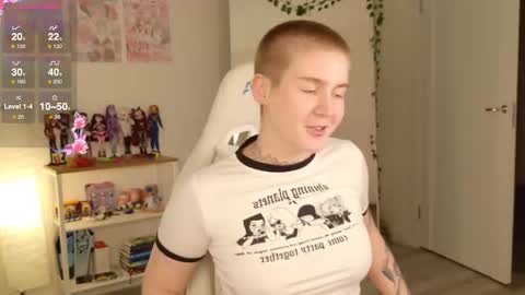 Snapshot of zlata_in_xxxland chatting on 09-17-25, 08:54 Zlata online show from 09-17-25, 08:54