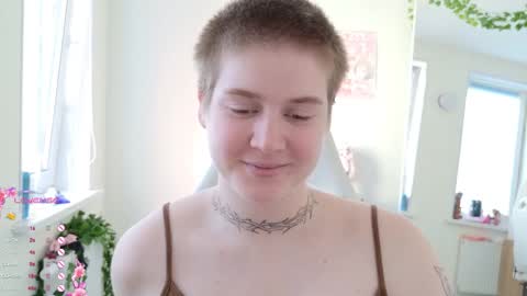 Snapshot of zlata_in_xxxland chatting on 10-19-25, 08:59 Zlata online show from 10-19-25, 08:59
