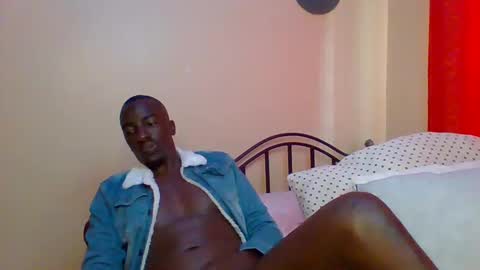 Zlatann2012 online show from 01-20-25, 08:19