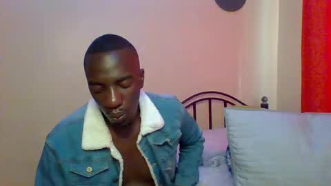 Zlatann2012 online show from 01-22-25, 09:24