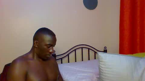 Zlatann2012 online show from 01-22-25, 06:52