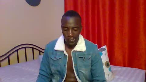 Zlatann2012 online show from 01-28-25, 02:21