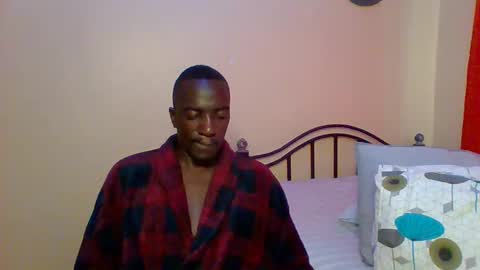 Zlatann2012 online show from 01-29-25, 06:43