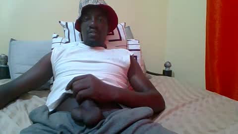 Zlatann2012 online show from 10-18-25, 11:00