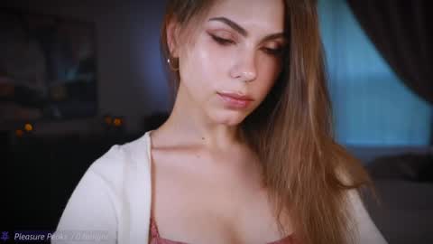 Snapshot of zlicious chatting on 05-01-26, 11:31 Zara Join next live at 5PM EST online show from 05-01-26, 11:31