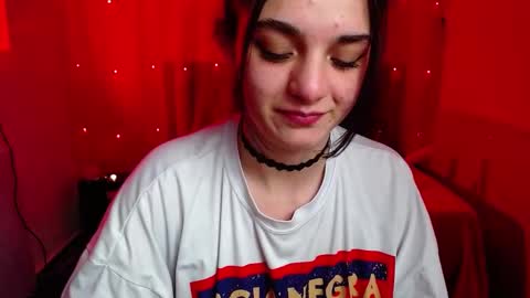 zoe_0111 online show from 02-06-25, 07:29