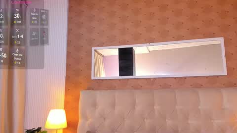 Snapshot of zoe_alanaa chatting on 10-18-25, 09:59 ZOEE online show from 10-18-25, 09:59