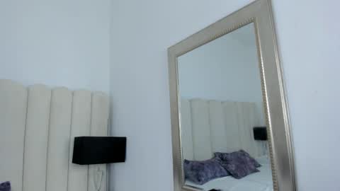 Snapshot of zoe_banx chatting on 03-06-26, 06:54 Zoe Banx online show from 03-06-26, 06:54