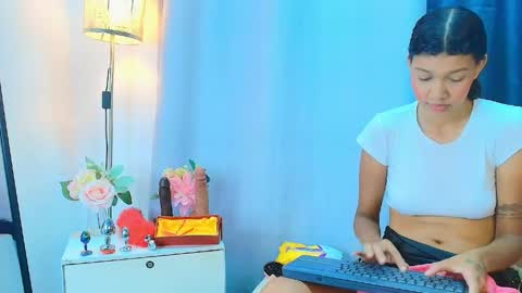 Zoe Blake online show from 05-07-26, 04:29