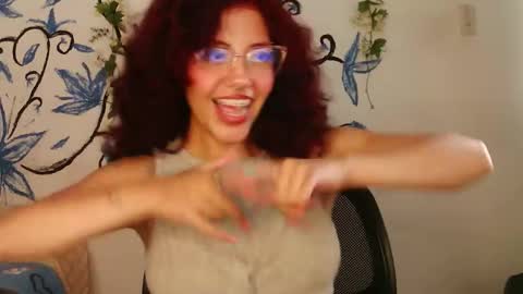 Snapshot of zoe_ch_ chatting on 02-25-26, 12:20 zoe_ch_ online show from 02-25-26, 12:20