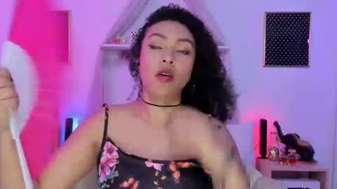 Snapshot of zoe_gruber chatting on 10-02-25, 06:59 Zoe Gruber online show from 10-02-25, 06:59