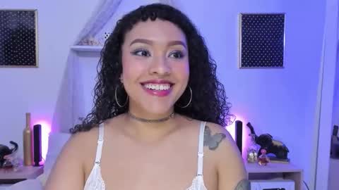 Snapshot of zoe_gruber chatting on 10-05-25, 08:51 Zoe Gruber online show from 10-05-25, 08:51