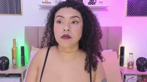 Snapshot of zoe_gruber chatting on 10-24-25, 06:59 Zoe Gruber online show from 10-24-25, 06:59