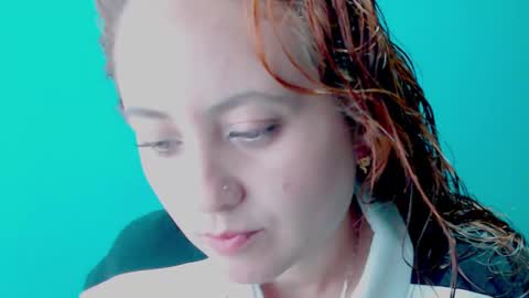 Zoe online show from 12-28-24, 01:49