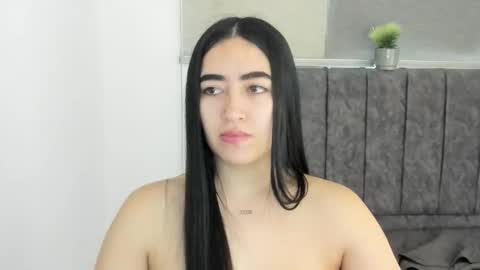 zoe_jones7 online show from 11-14-25, 08:07