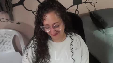 Zoe Koller online show from 11-24-25, 05:01