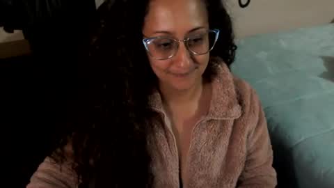 Zoe Koller online show from 06-17-26, 02:25