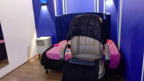 zoe  online show from 03-27-26, 08:26