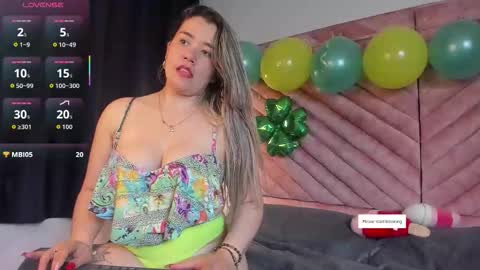 Snapshot of zoe_ll chatting on 03-20-26, 08:57 SWEET ZOE online show from 03-20-26, 08:57