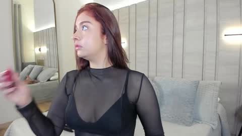 zoe_mhendez online show from 02-07-26, 12:20