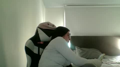 Snapshot of zoe_mill33r chatting on 11-12-25, 06:41 Zoe online show from 11-12-25, 06:41